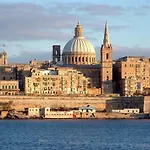 Splendid Apartment, Steps Away From The Sea 아파트 *