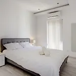 아파트 Splendid Apartment, Steps Away From The Sea