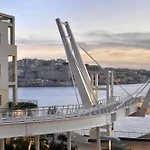 Splendid Apartment, Steps Away From The Sea Lejlighed