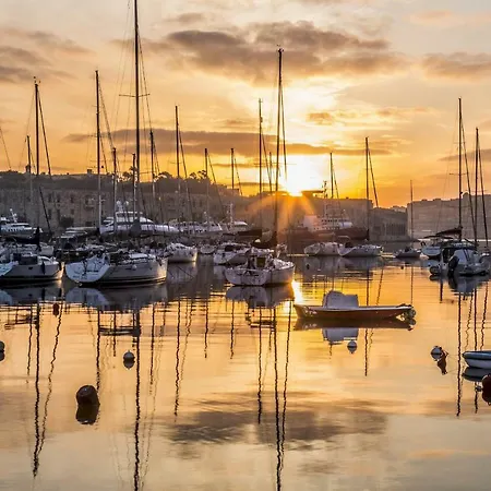 Splendid Apartment, Steps Away From The Sea Appartamento