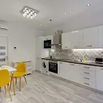 Splendid Apartment, Steps Away From The Sea * Sliema